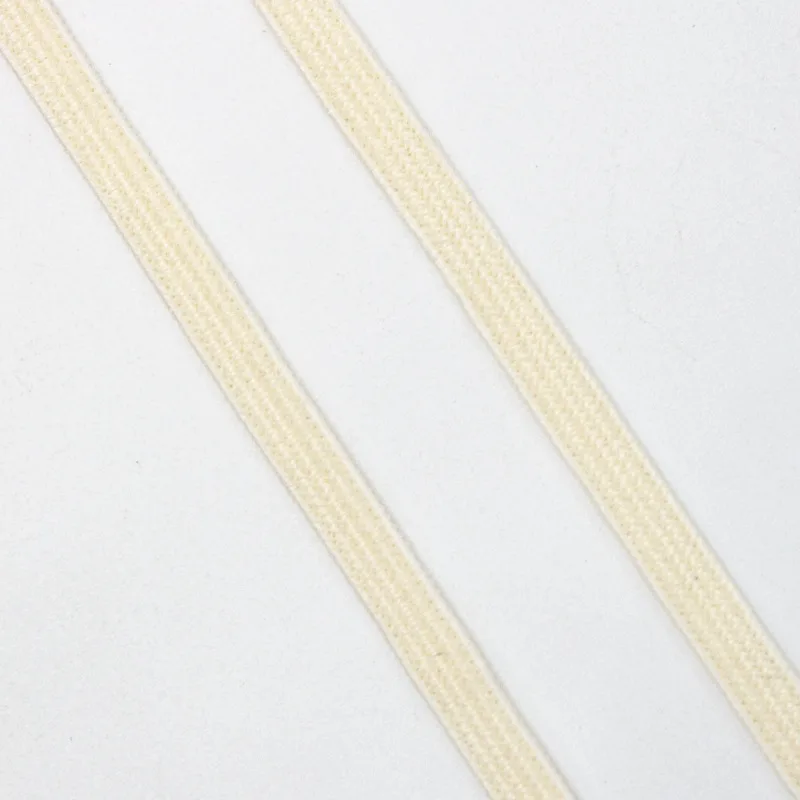 Flat elastic earloop on a spool for mask production